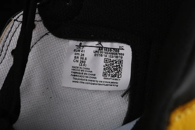 All categories Air Jordan Jordan series basketball shoes Air Jordan 1 High pure original version Air Jordan AJ1 Retro High OG "Yellow Toe" AJ1 Hornet Joe 1 black and yellow toe AR1020-700